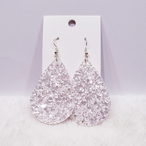 Earrings - Picture 2 of 3